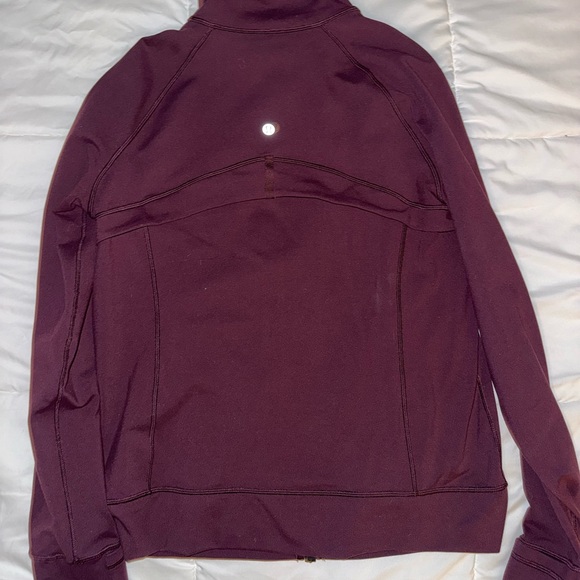 Lululemon Define Jacket- Black Plum - Picture 3 of 5